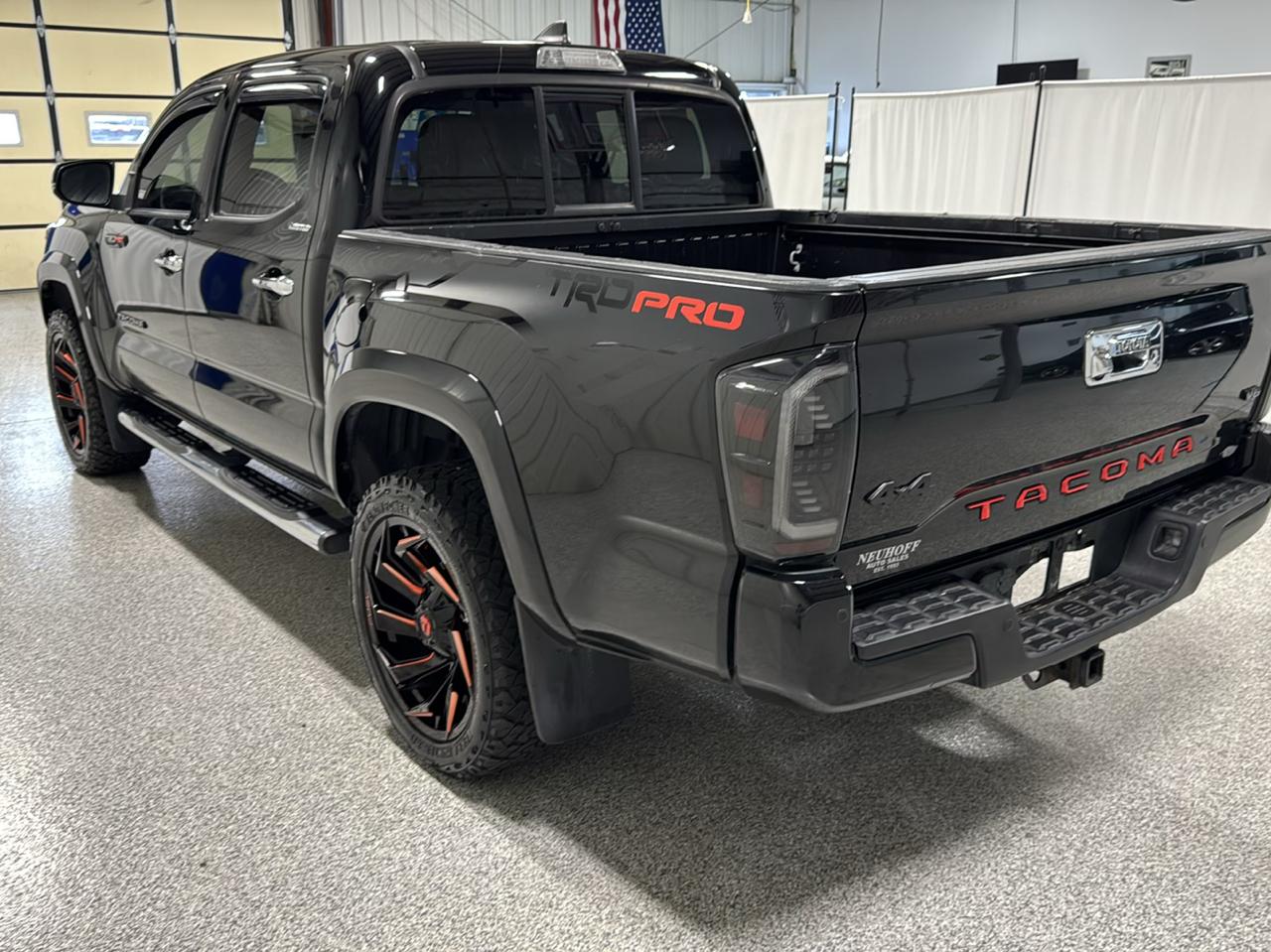Toyota Tacoma 4WD Double Cab V6 AT Limited (Natl) 2016