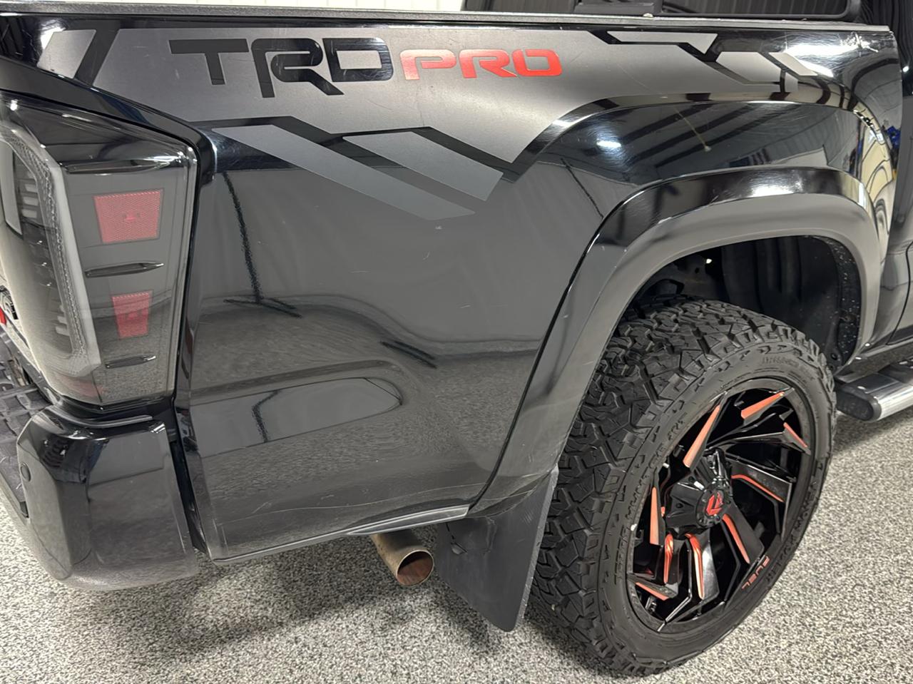 Toyota Tacoma 4WD Double Cab V6 AT Limited (Natl) 2016