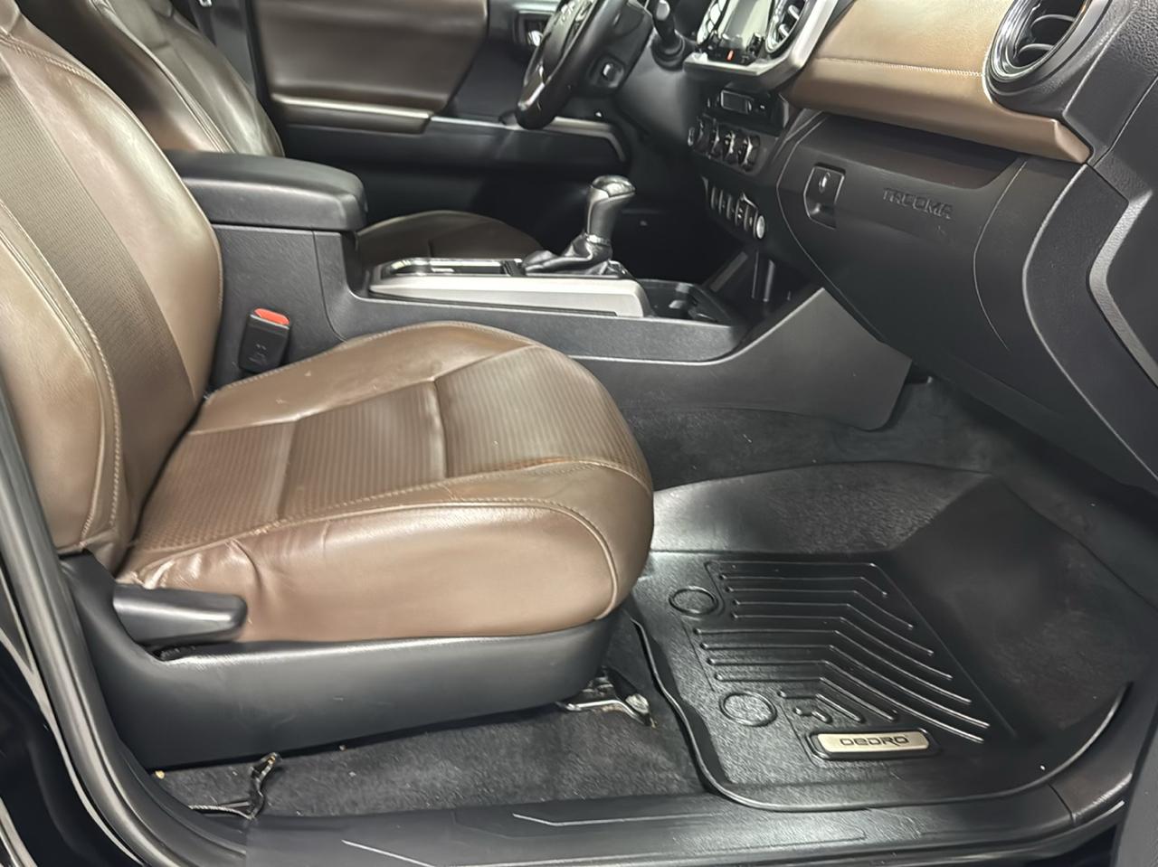 Toyota Tacoma 4WD Double Cab V6 AT Limited (Natl) 2016
