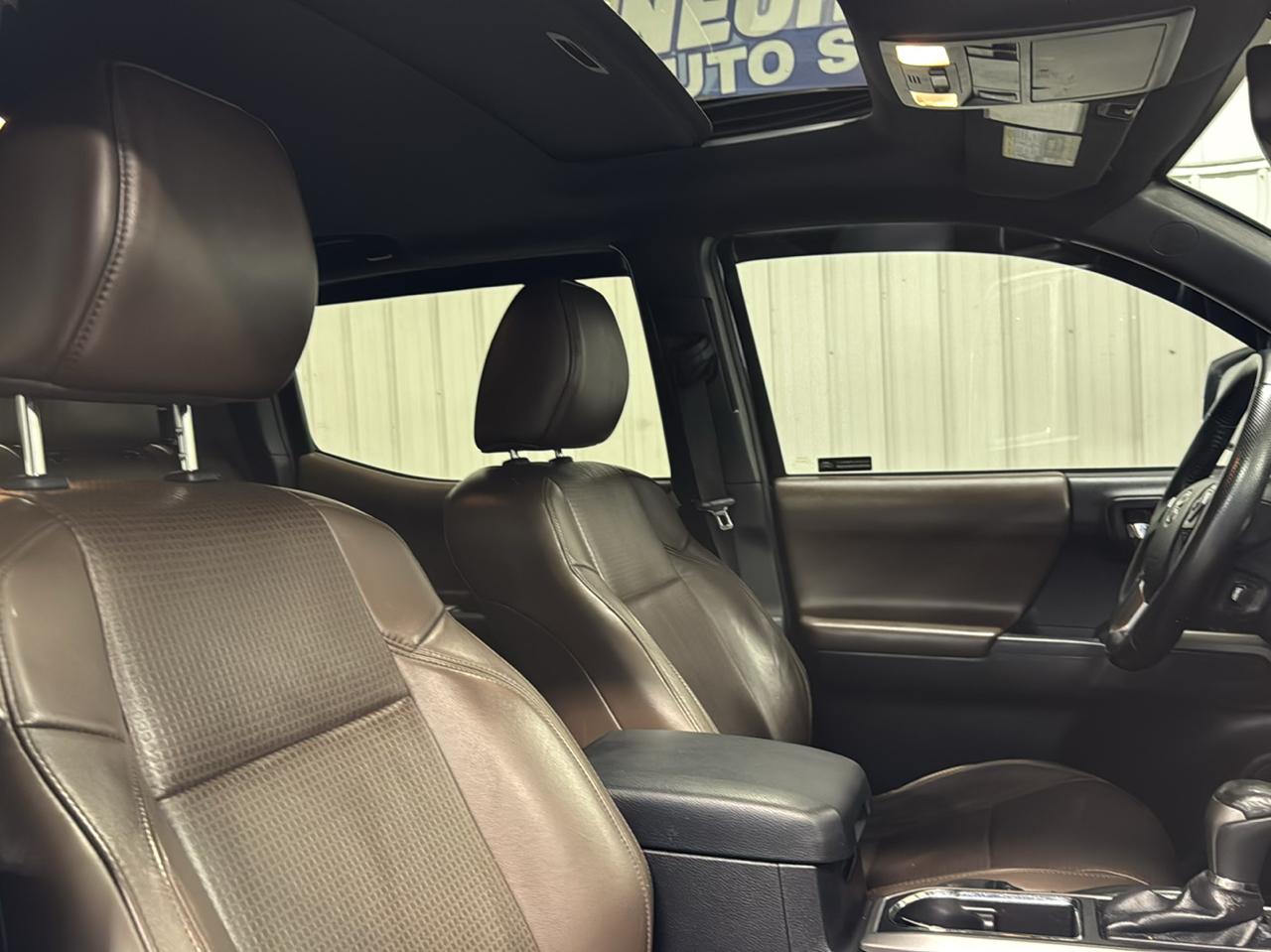 Toyota Tacoma 4WD Double Cab V6 AT Limited (Natl) 2016