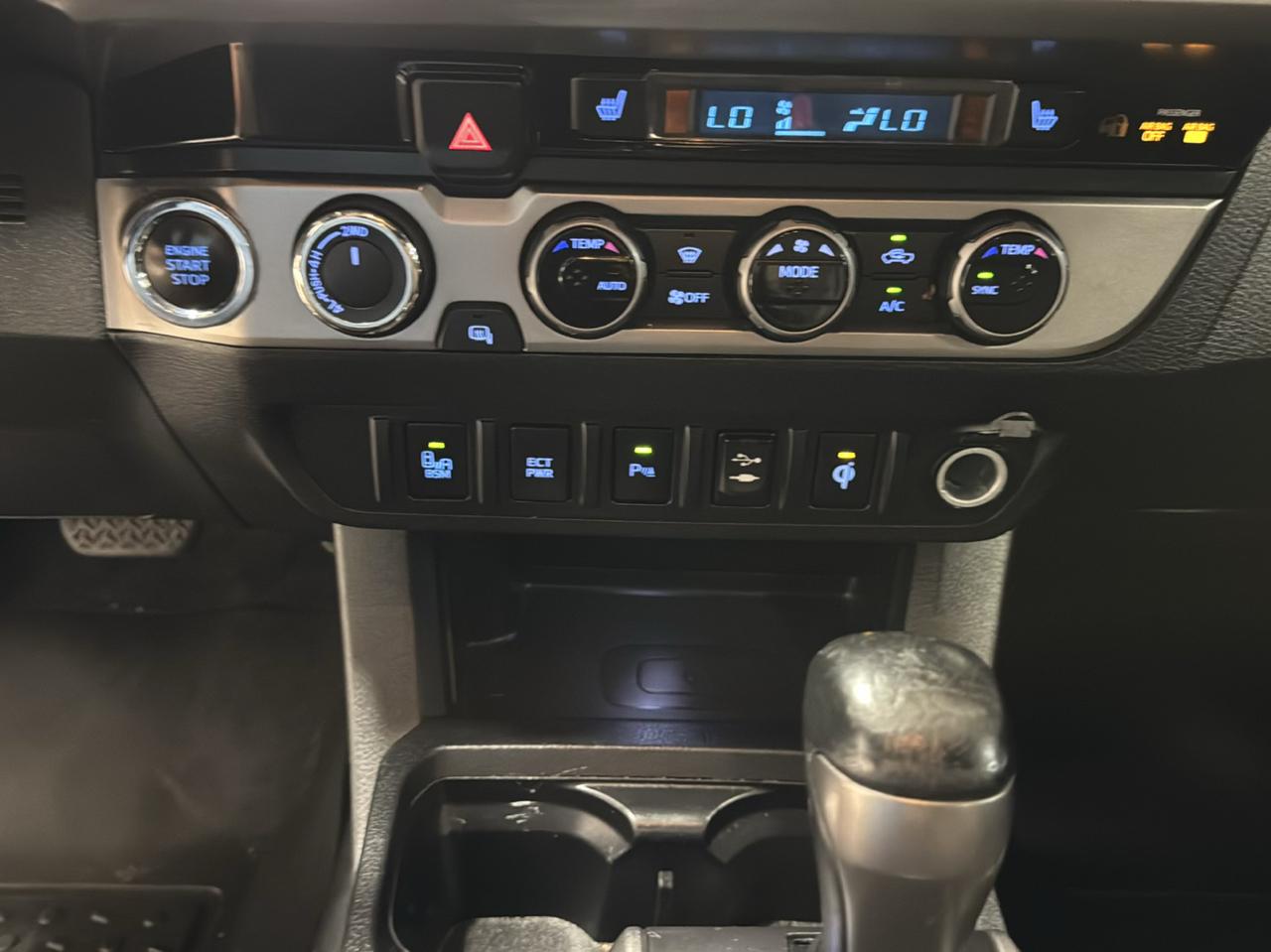 Toyota Tacoma 4WD Double Cab V6 AT Limited (Natl) 2016