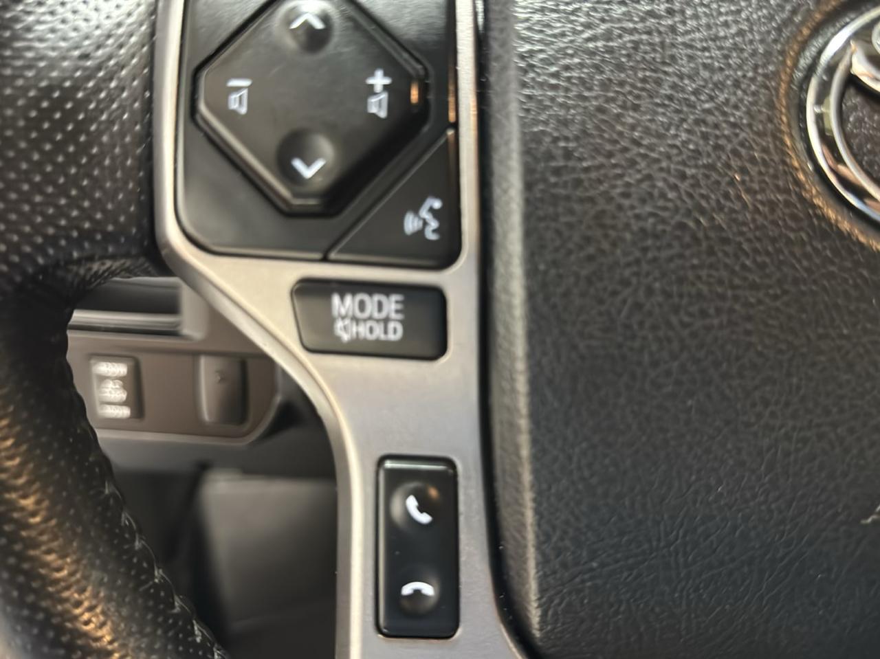 Toyota Tacoma 4WD Double Cab V6 AT Limited (Natl) 2016