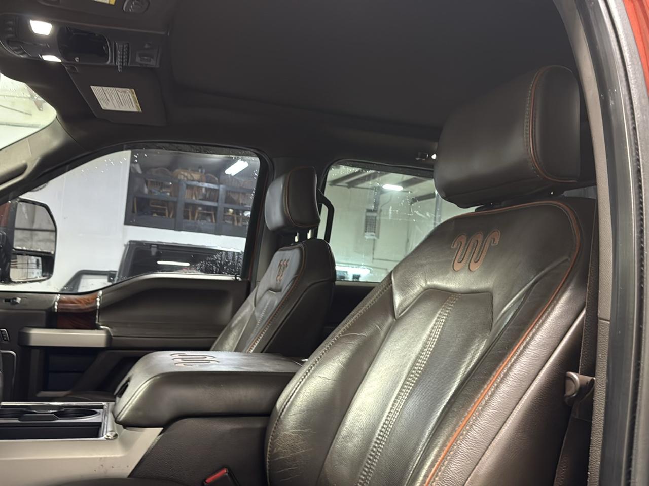 Ford Super Duty F-350 SRW King Ranch 4WD Crew Cab 8' Box 2017