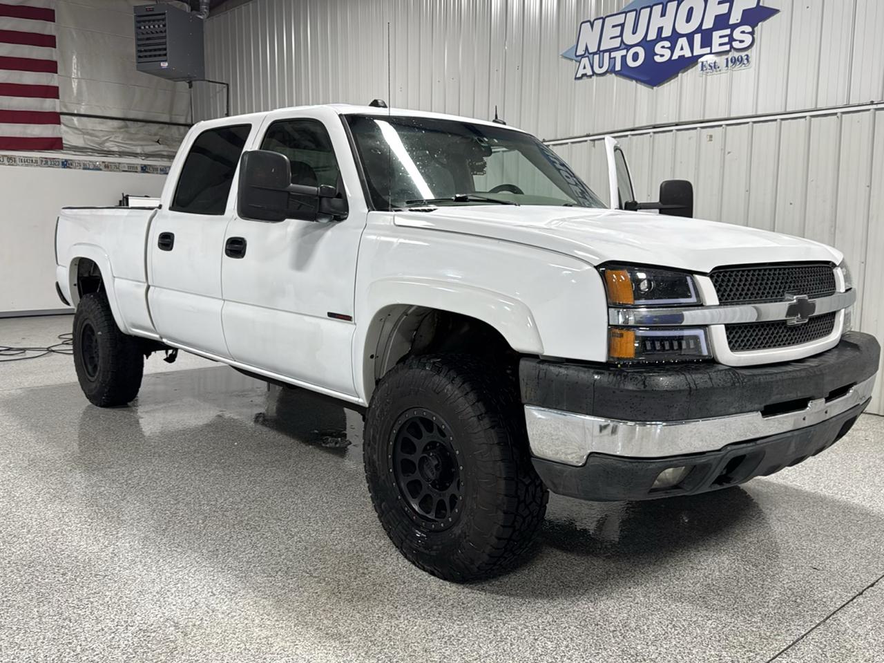 Chevrolet Silverado 2500HD Crew Cab 153" WB 4WD LT 2004