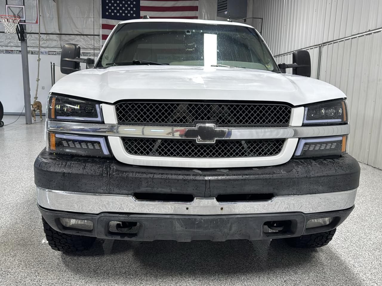 Chevrolet Silverado 2500HD Crew Cab 153" WB 4WD LT 2004
