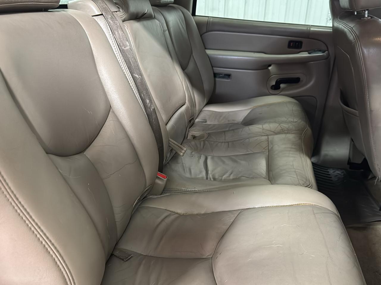 Chevrolet Silverado 2500HD Crew Cab 153" WB 4WD LT 2004