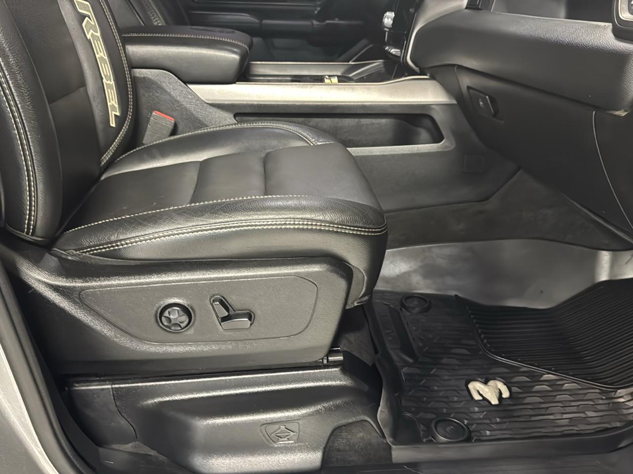RAM 1500 Rebel 4x4 Crew Cab 5'7" Box 2020