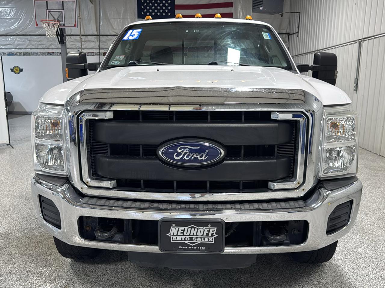 Ford Super Duty F-250 SRW 4WD Reg Cab 137" XLT 2015