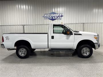 2015 Ford Super Duty F-250 SRW 4WD Reg Cab 137" XLT