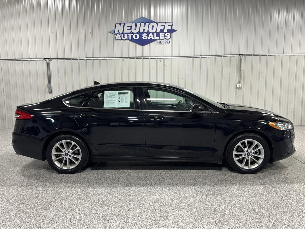 Ford Fusion SE FWD 2019