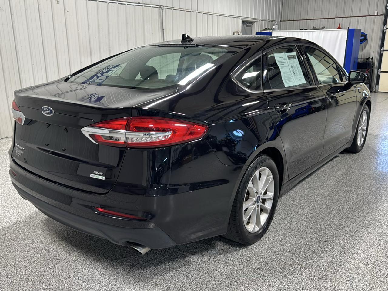 Ford Fusion SE FWD 2019