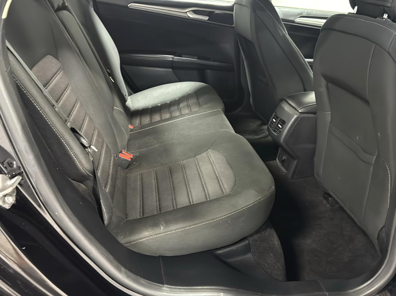 Ford Fusion SE FWD 2019