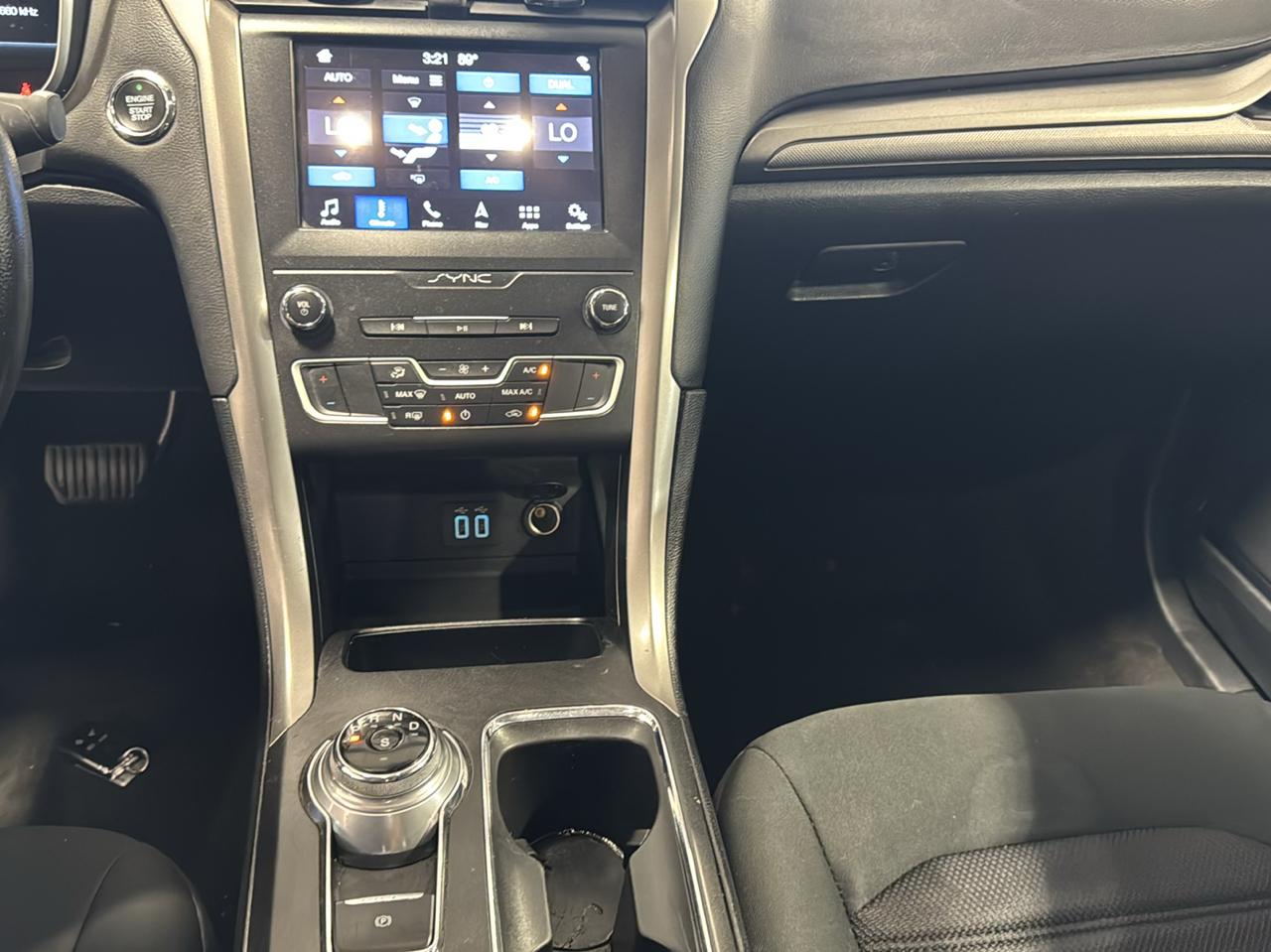 Ford Fusion SE FWD 2019