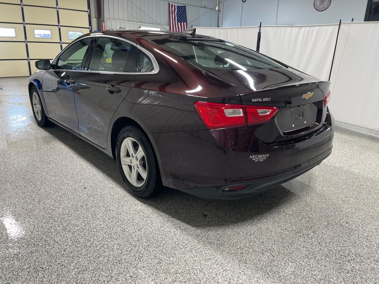 Chevrolet Malibu 4dr Sdn LS w/1LS 2020