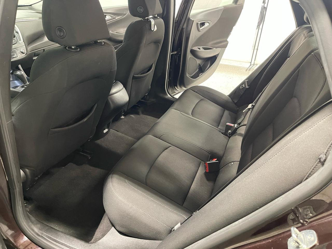 Chevrolet Malibu 4dr Sdn LS w/1LS 2020