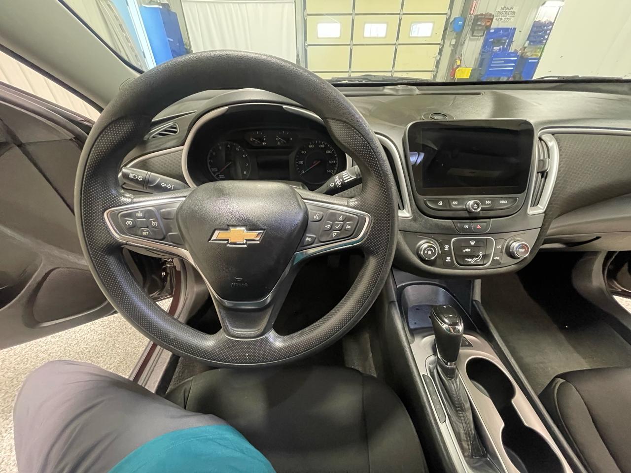 Chevrolet Malibu 4dr Sdn LS w/1LS 2020