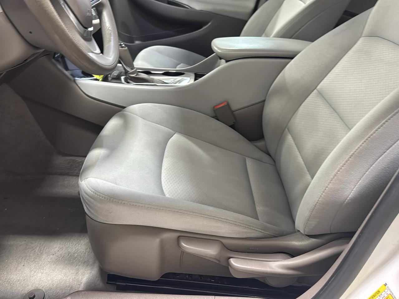 Chevrolet Malibu 4dr Sdn LS w/1FL 2020