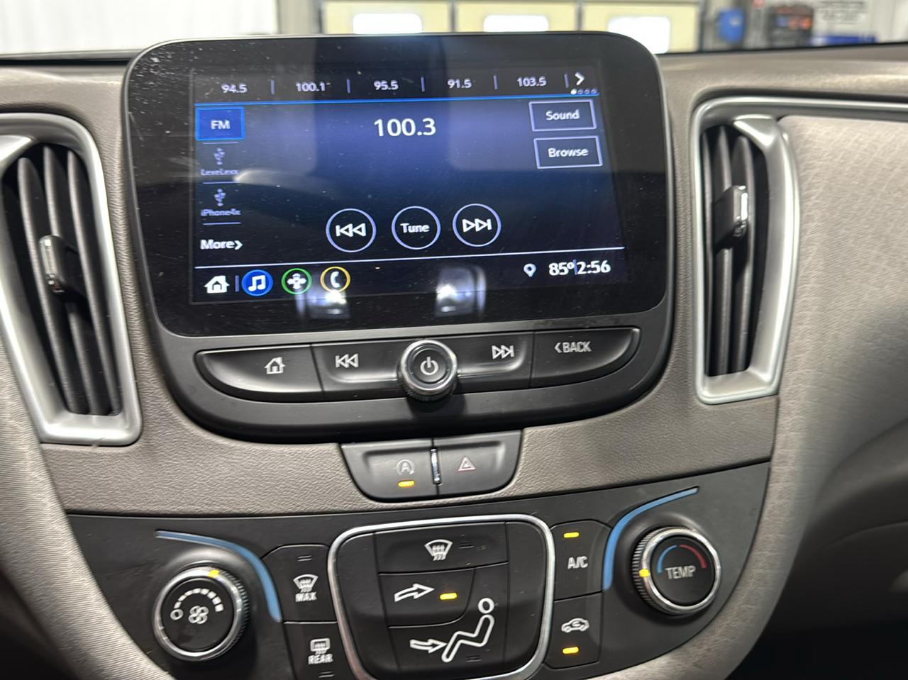 Chevrolet Malibu 4dr Sdn LS w/1FL 2020