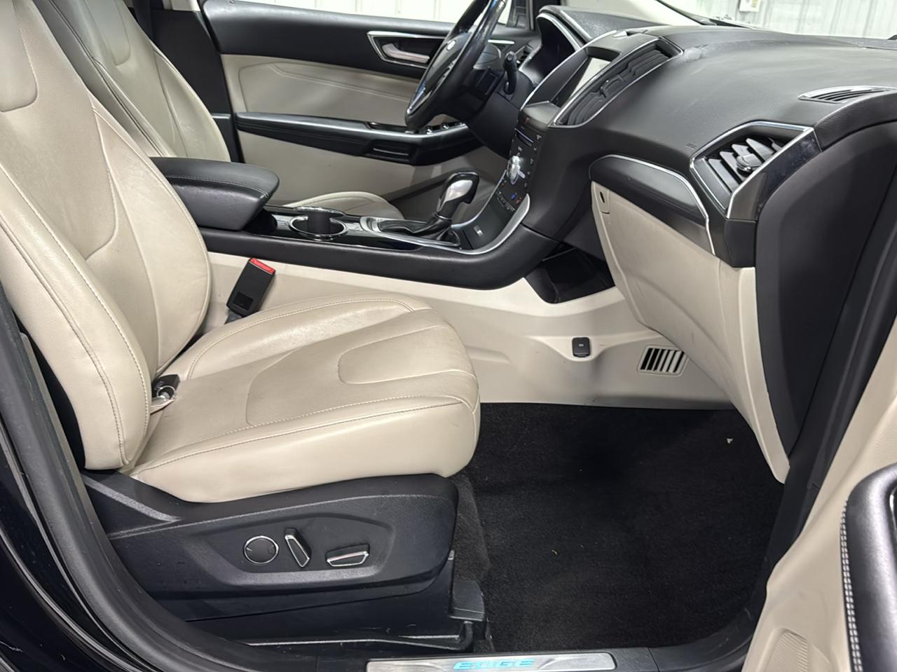 Ford Edge Titanium FWD 2018