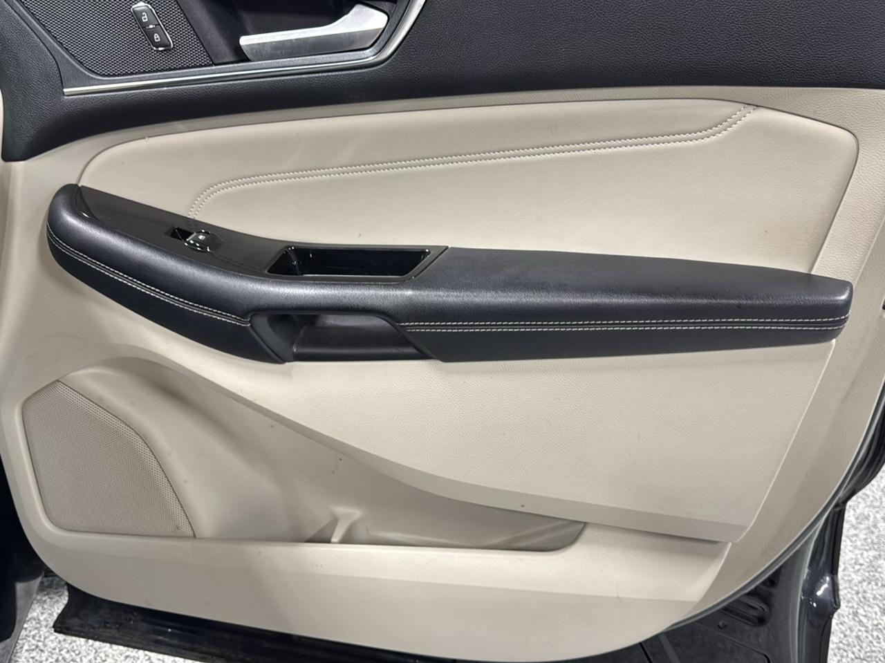 Ford Edge Titanium FWD 2018