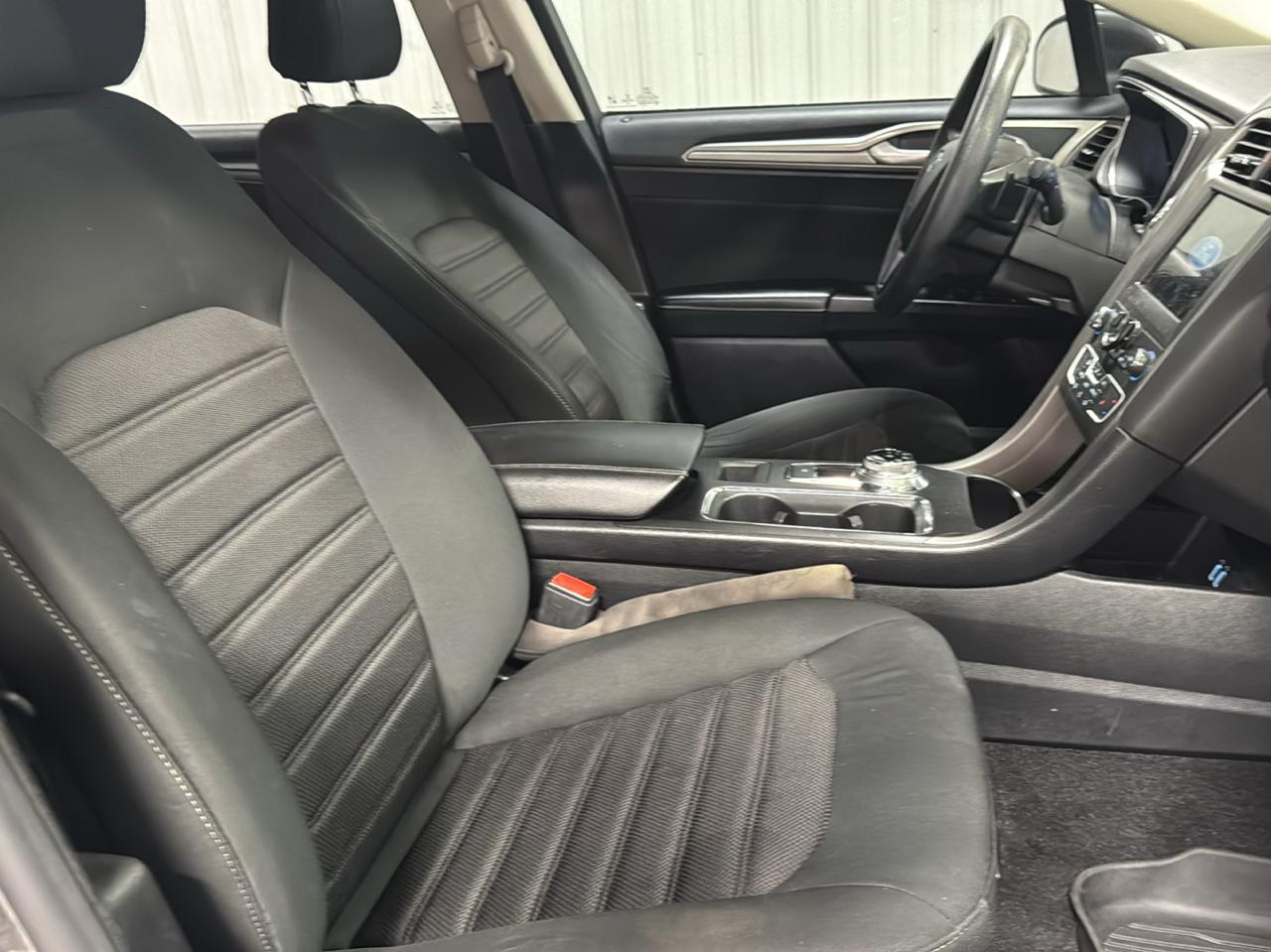 Ford Fusion SE AWD 2020