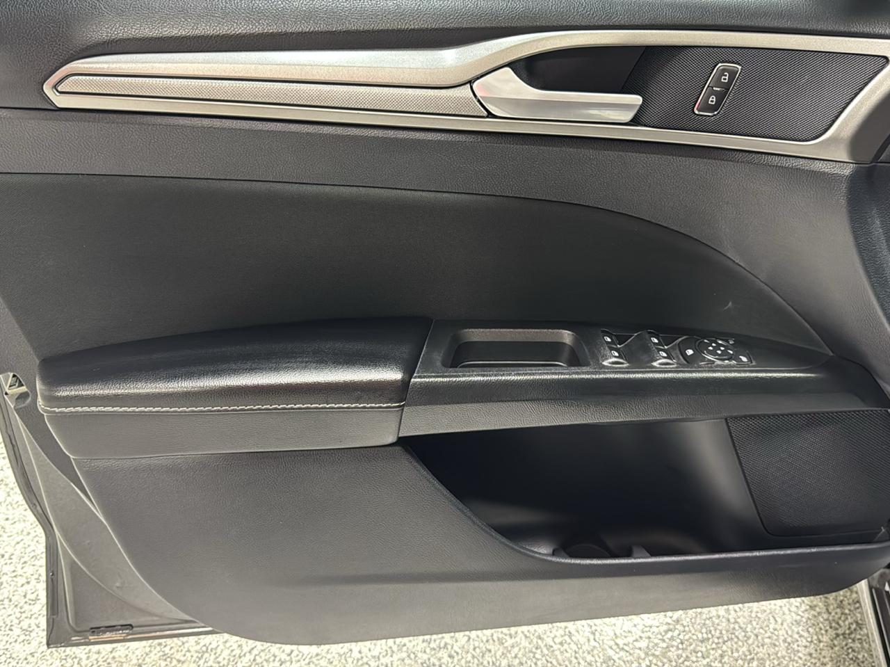 Ford Fusion SE AWD 2020
