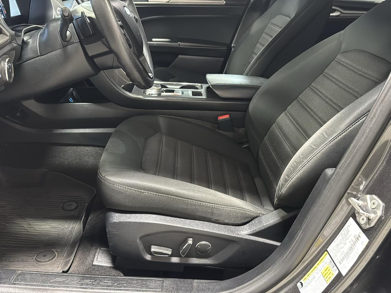 Ford Fusion SE AWD 2020