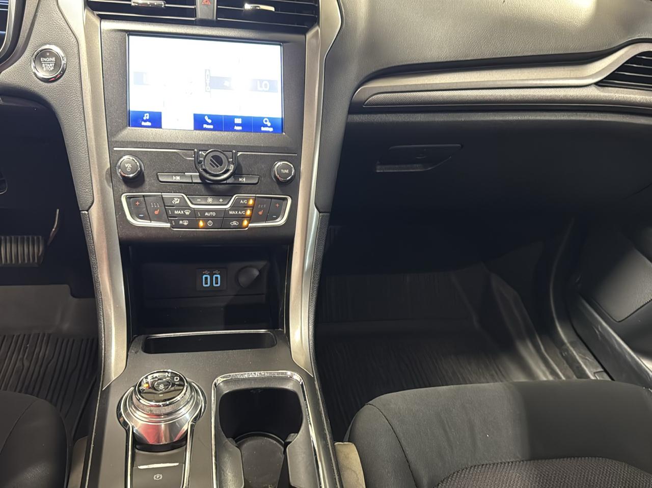Ford Fusion SE AWD 2020