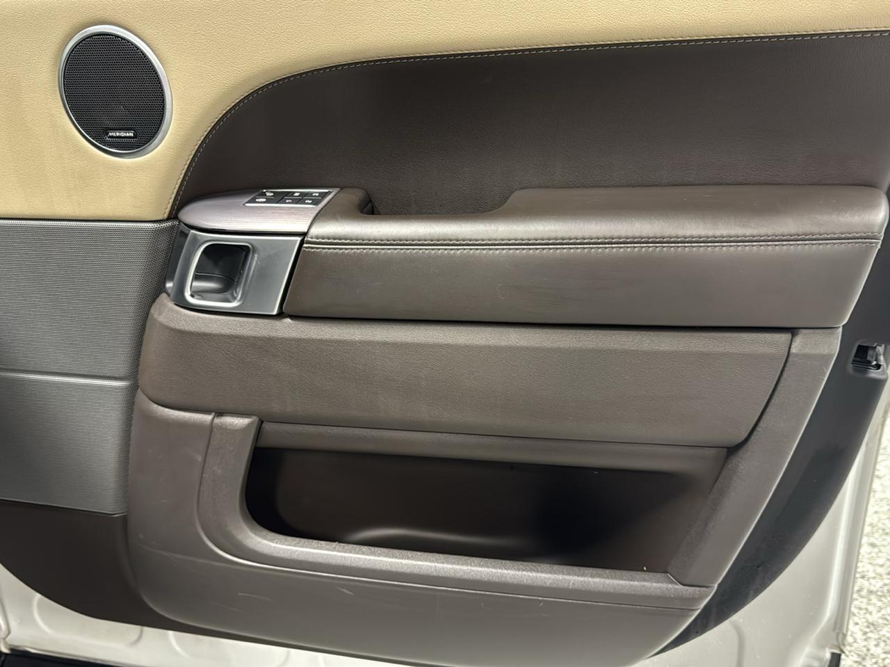 Land Rover Range Rover Sport Turbo i6 MHEV HSE 2020