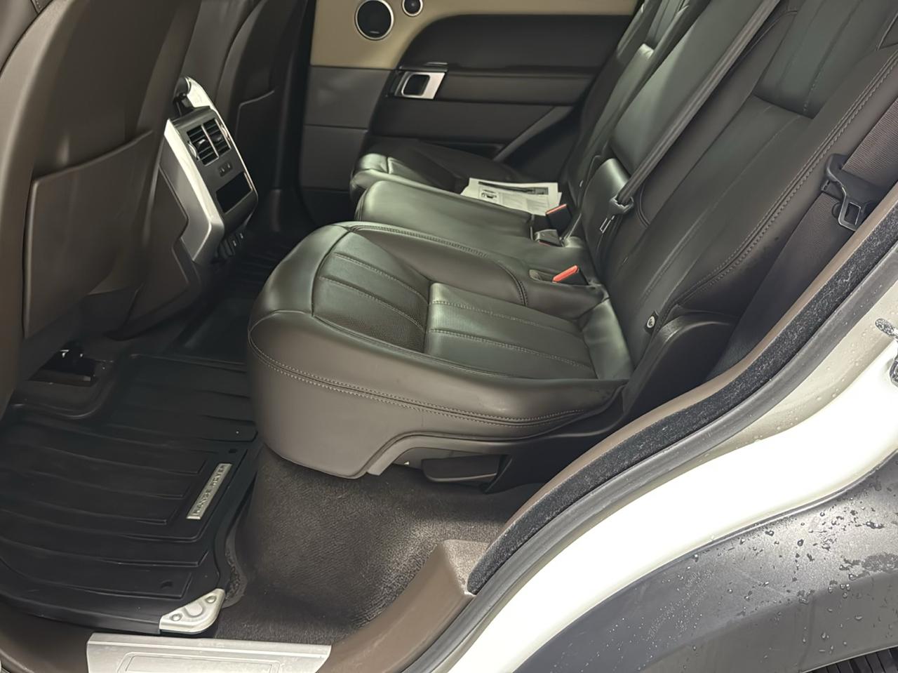 Land Rover Range Rover Sport Turbo i6 MHEV HSE 2020