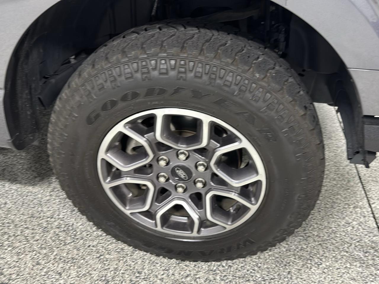 Ford F-150 XL 4WD SuperCrew 5.5' Box 2021