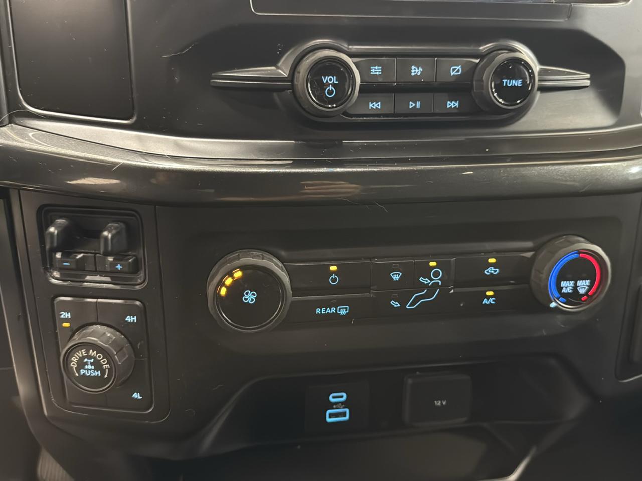 Ford F-150 XL 4WD SuperCrew 5.5' Box 2021
