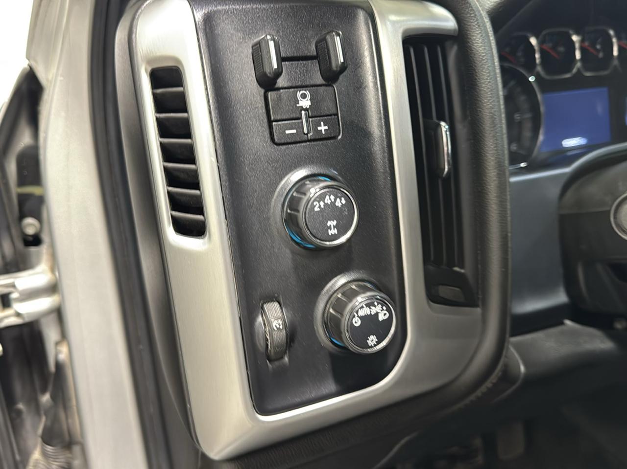GMC Sierra 2500HD 4WD Crew Cab 153.7" SLE 2018