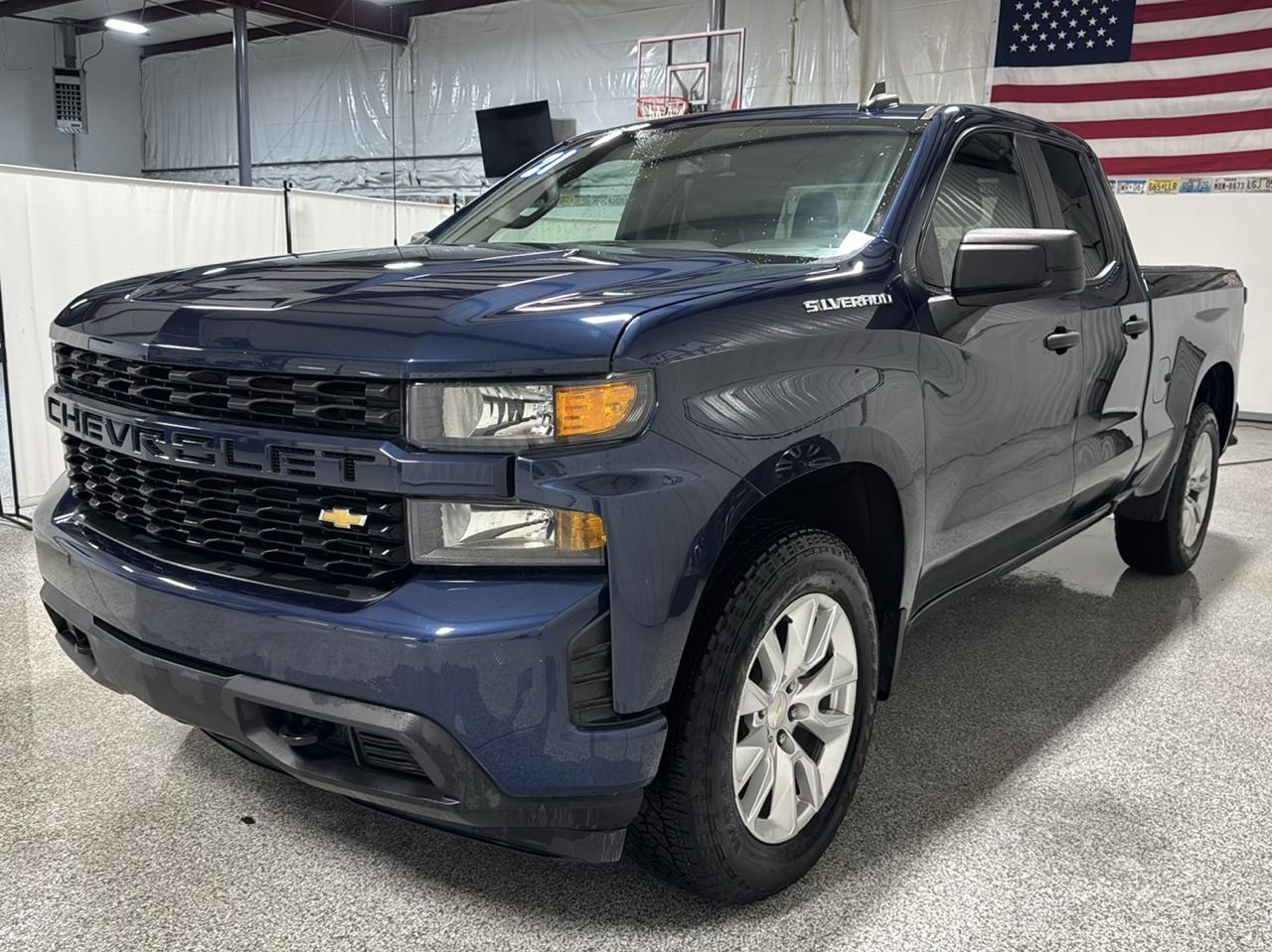 Chevrolet Silverado 1500 4WD Double Cab 147" Custom 2021