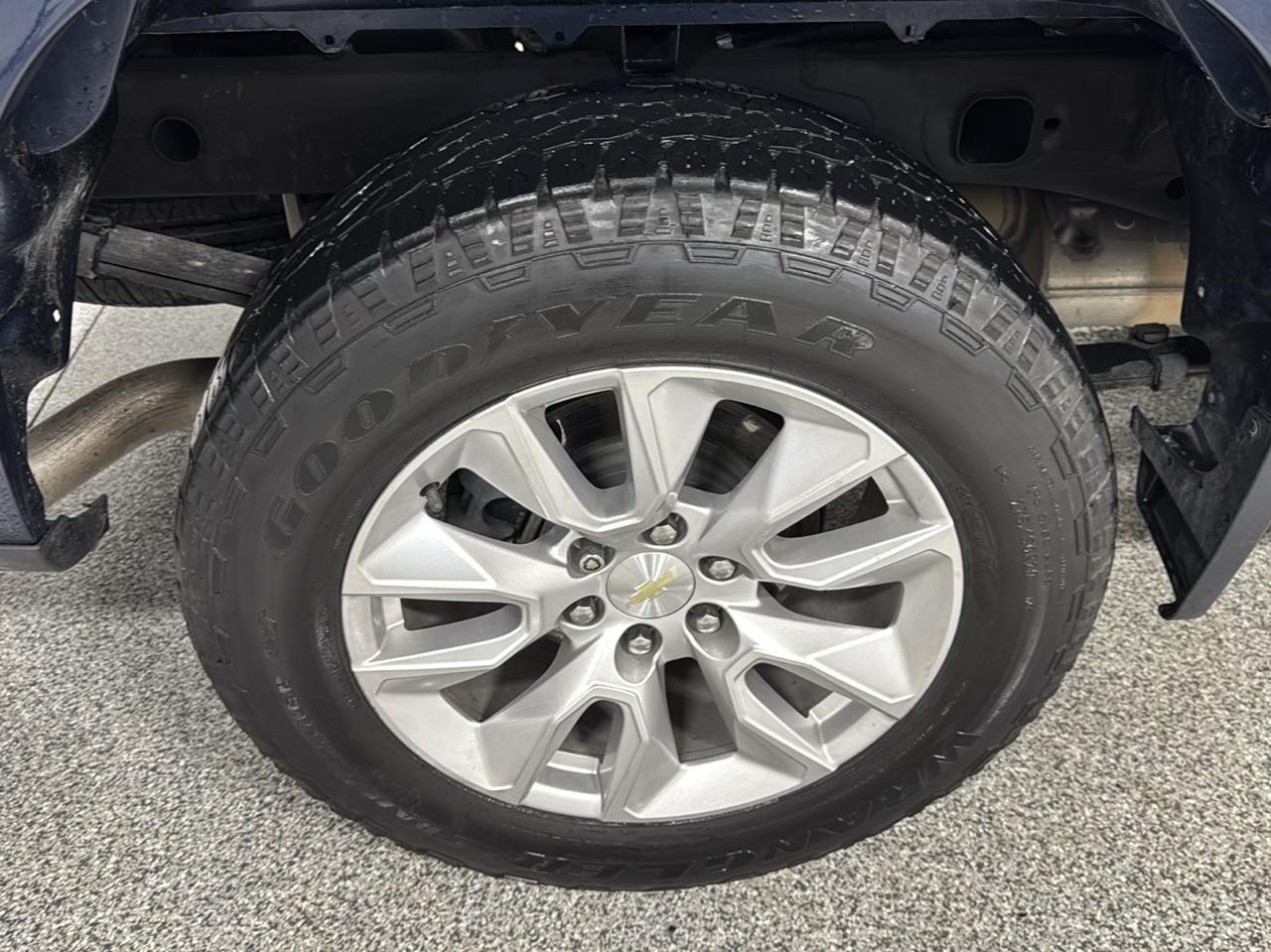 Chevrolet Silverado 1500 4WD Double Cab 147" Custom 2021