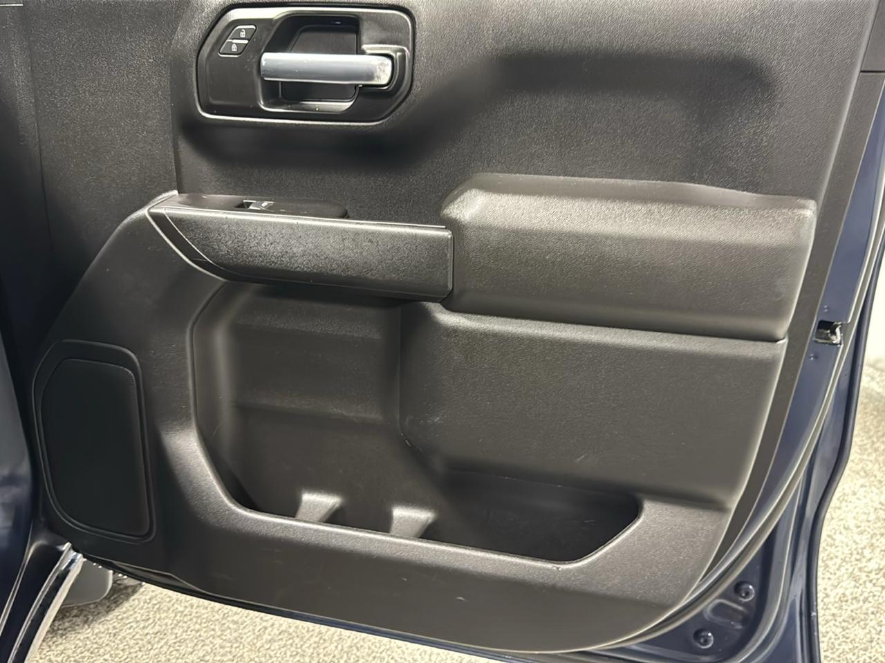 Chevrolet Silverado 1500 4WD Double Cab 147" Custom 2021
