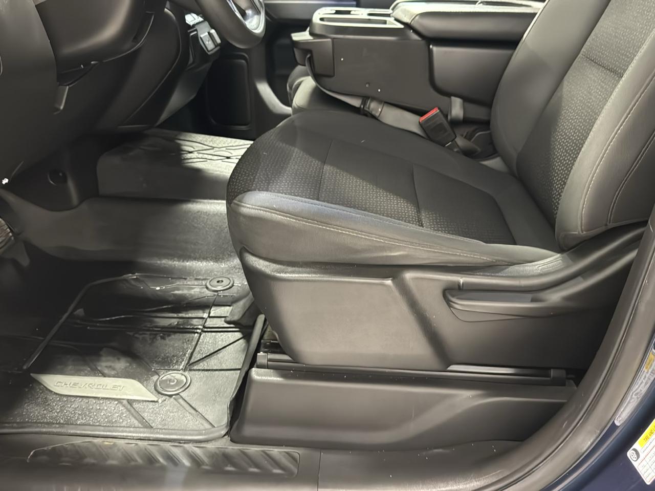 Chevrolet Silverado 1500 4WD Double Cab 147" Custom 2021