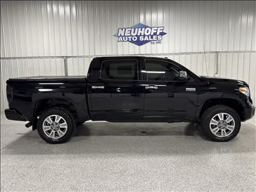 2014 Toyota Tundra 4WD Truck CrewMax 5.7L FFV V8 6-Spd AT Platinum (Natl)