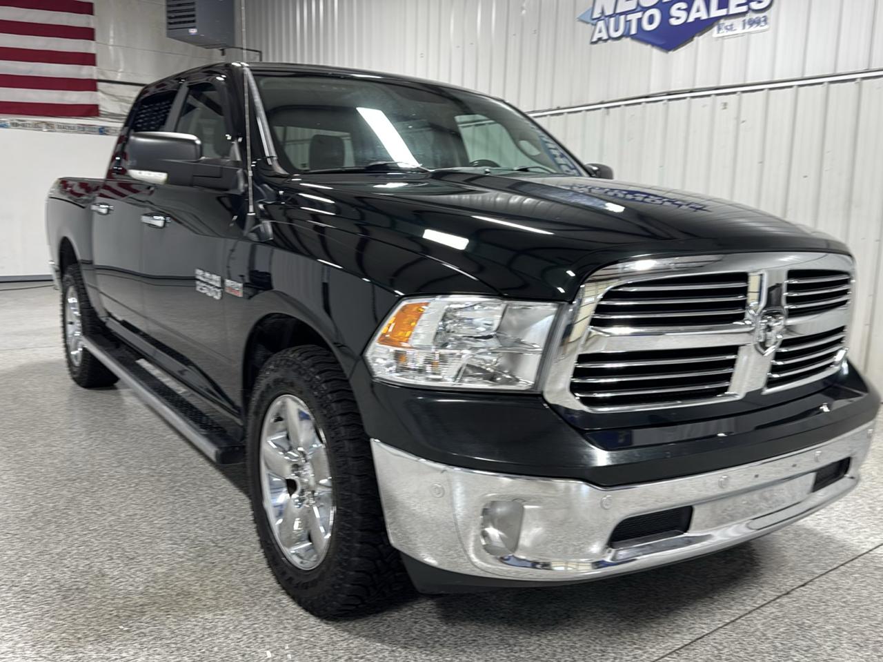 RAM 1500 Big Horn 4x4 Crew Cab 5'7" Box 2017