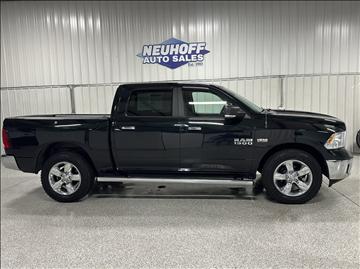2017 RAM 1500 Big Horn 4x4 Crew Cab 5'7" Box