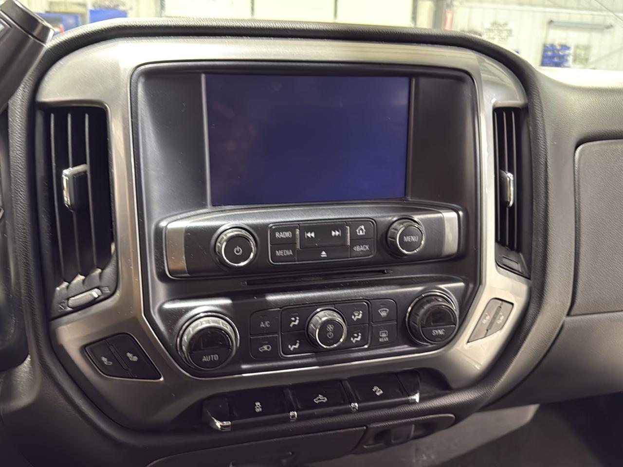 Chevrolet Silverado 1500 4WD Crew Cab 143.5" LT w/2LT 2017