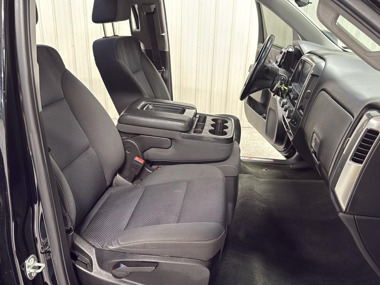Chevrolet Silverado 1500 4WD Crew Cab 143.5" LT w/2LT 2017