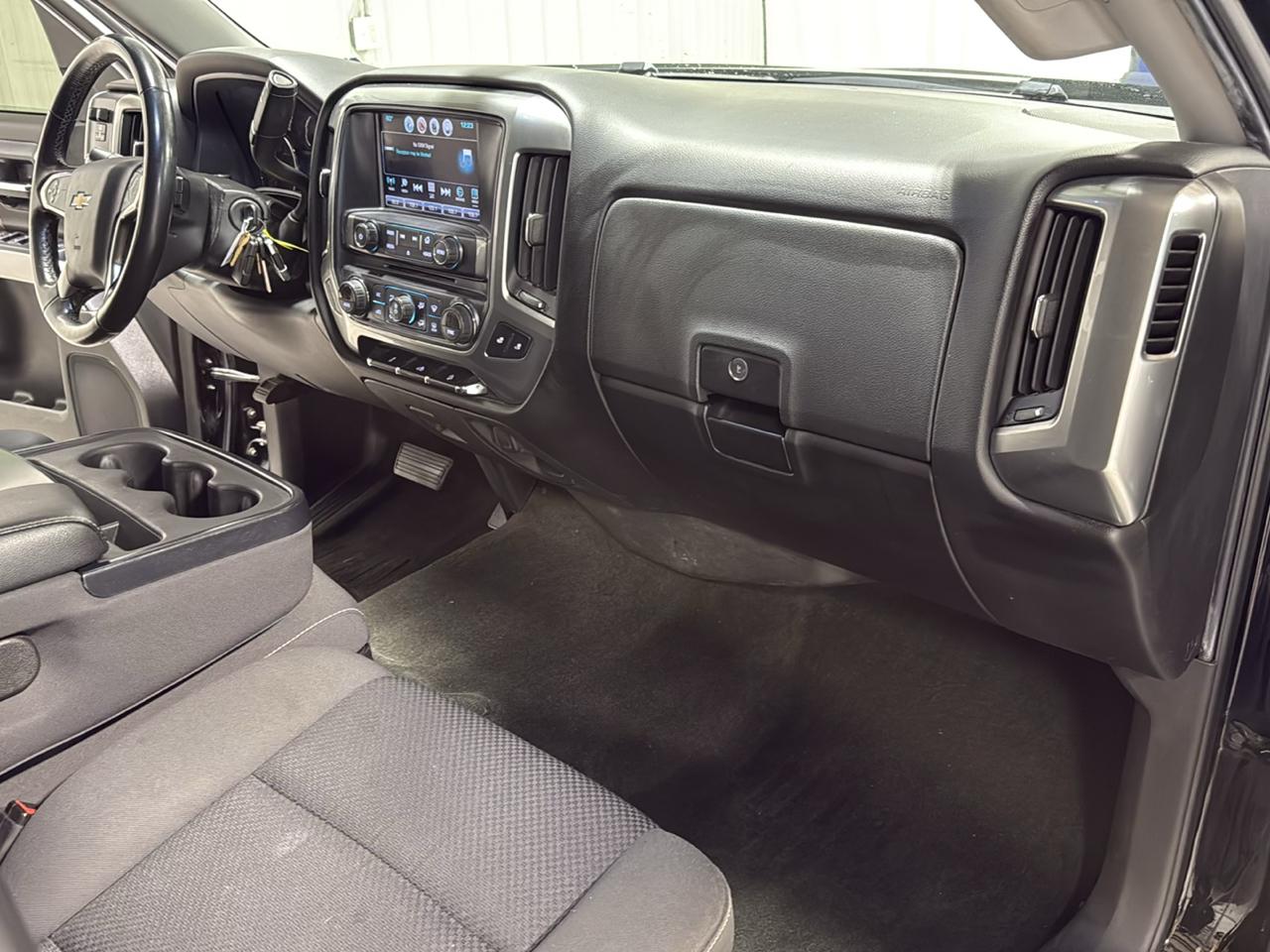 Chevrolet Silverado 1500 4WD Crew Cab 143.5" LT w/2LT 2017