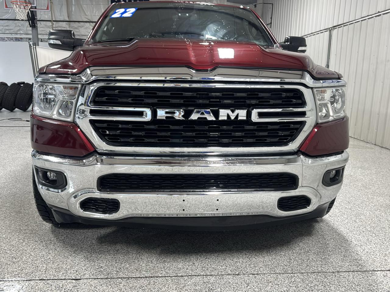 RAM 1500 Big Horn 4x4 Crew Cab 5'7" Box 2022
