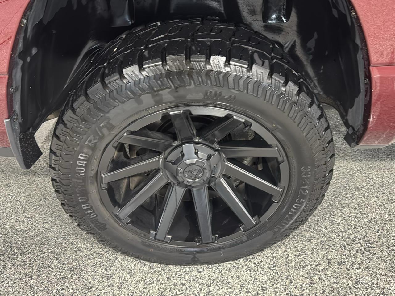 RAM 1500 Big Horn 4x4 Crew Cab 5'7" Box 2022