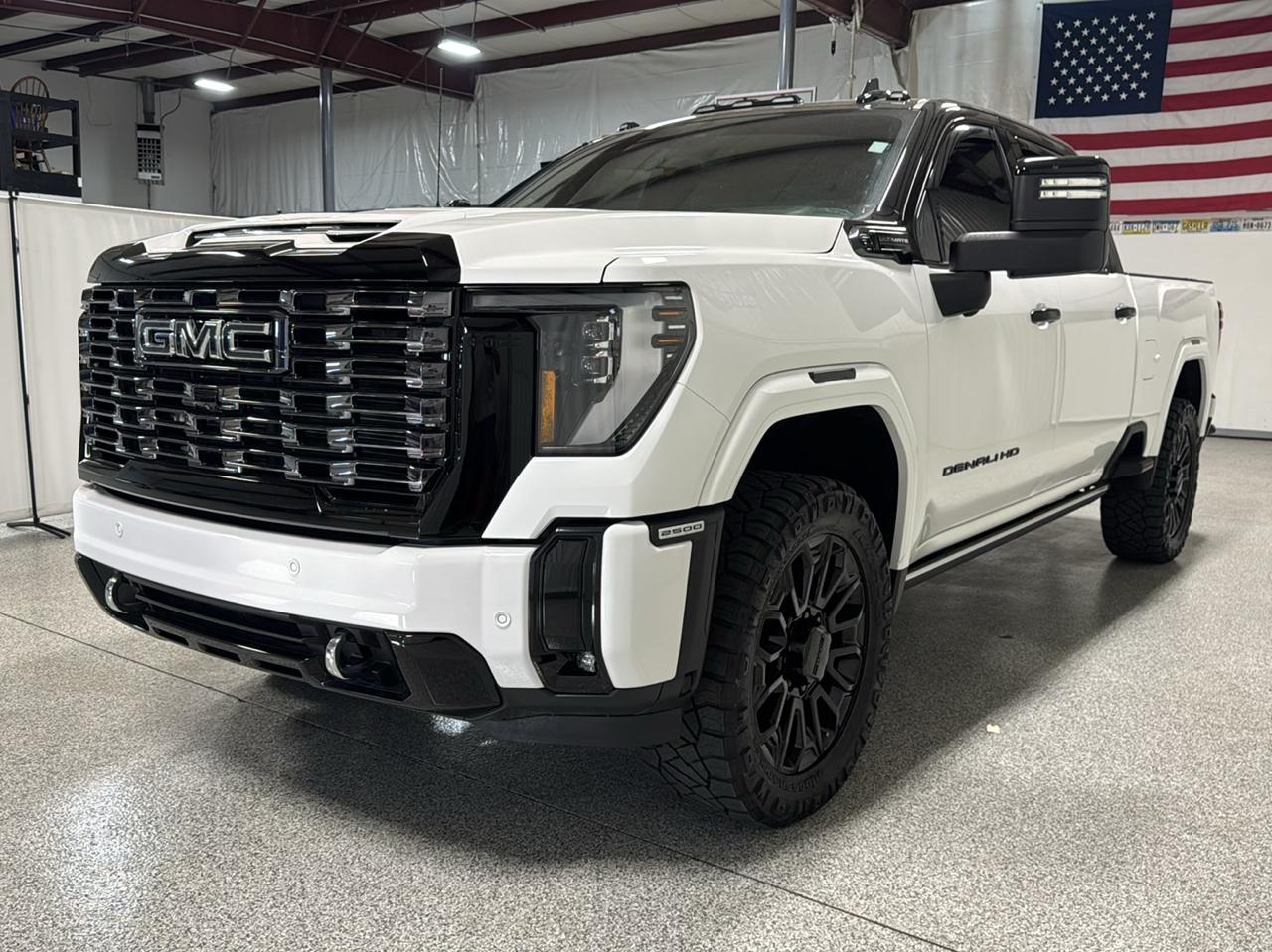 GMC Sierra 2500HD 4WD Crew Cab 159" Denali Ultimate 2025