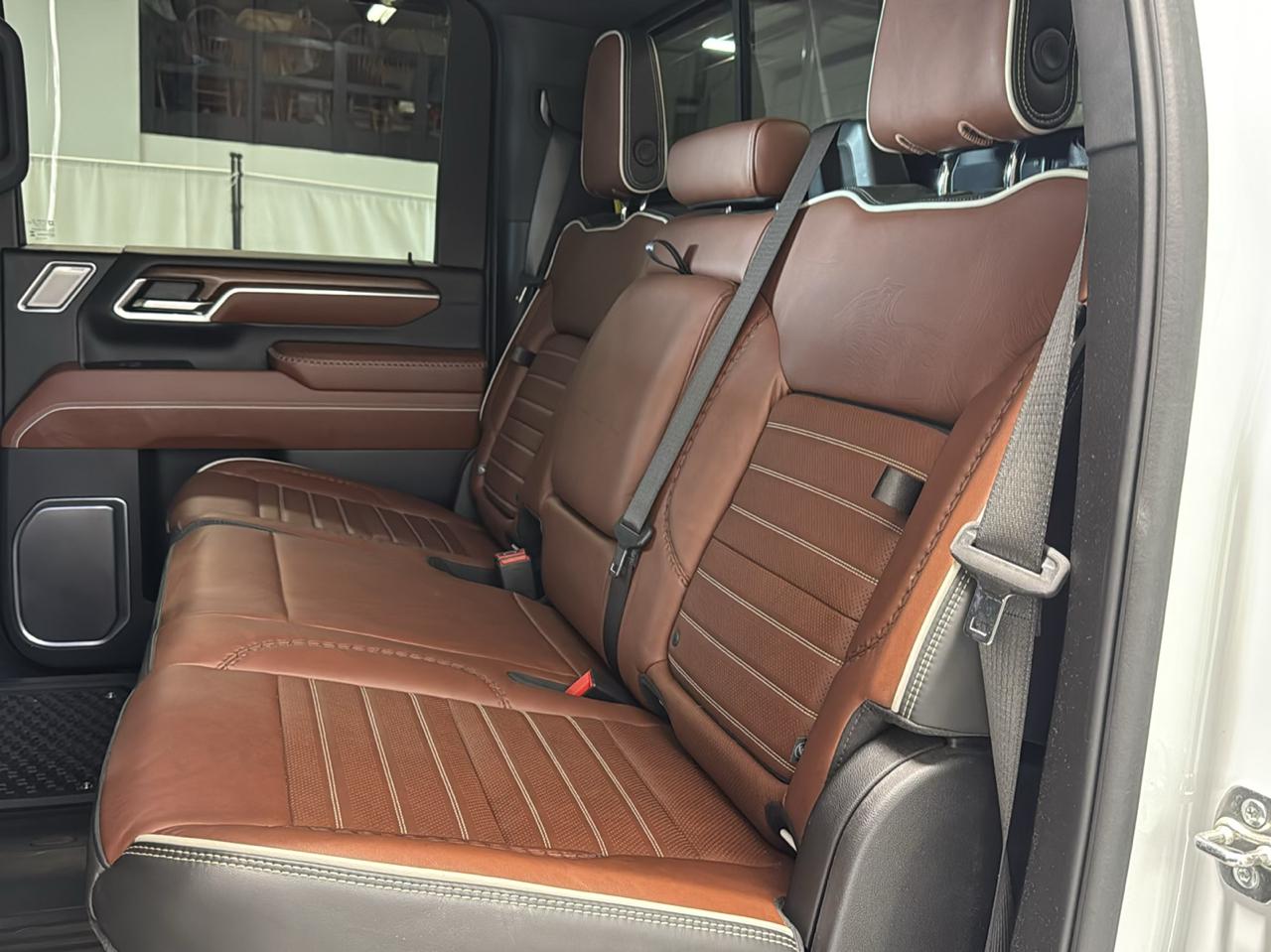 GMC Sierra 2500HD 4WD Crew Cab 159" Denali Ultimate 2025