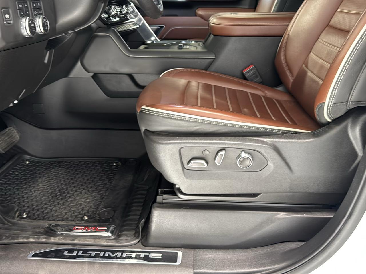 GMC Sierra 2500HD 4WD Crew Cab 159" Denali Ultimate 2025