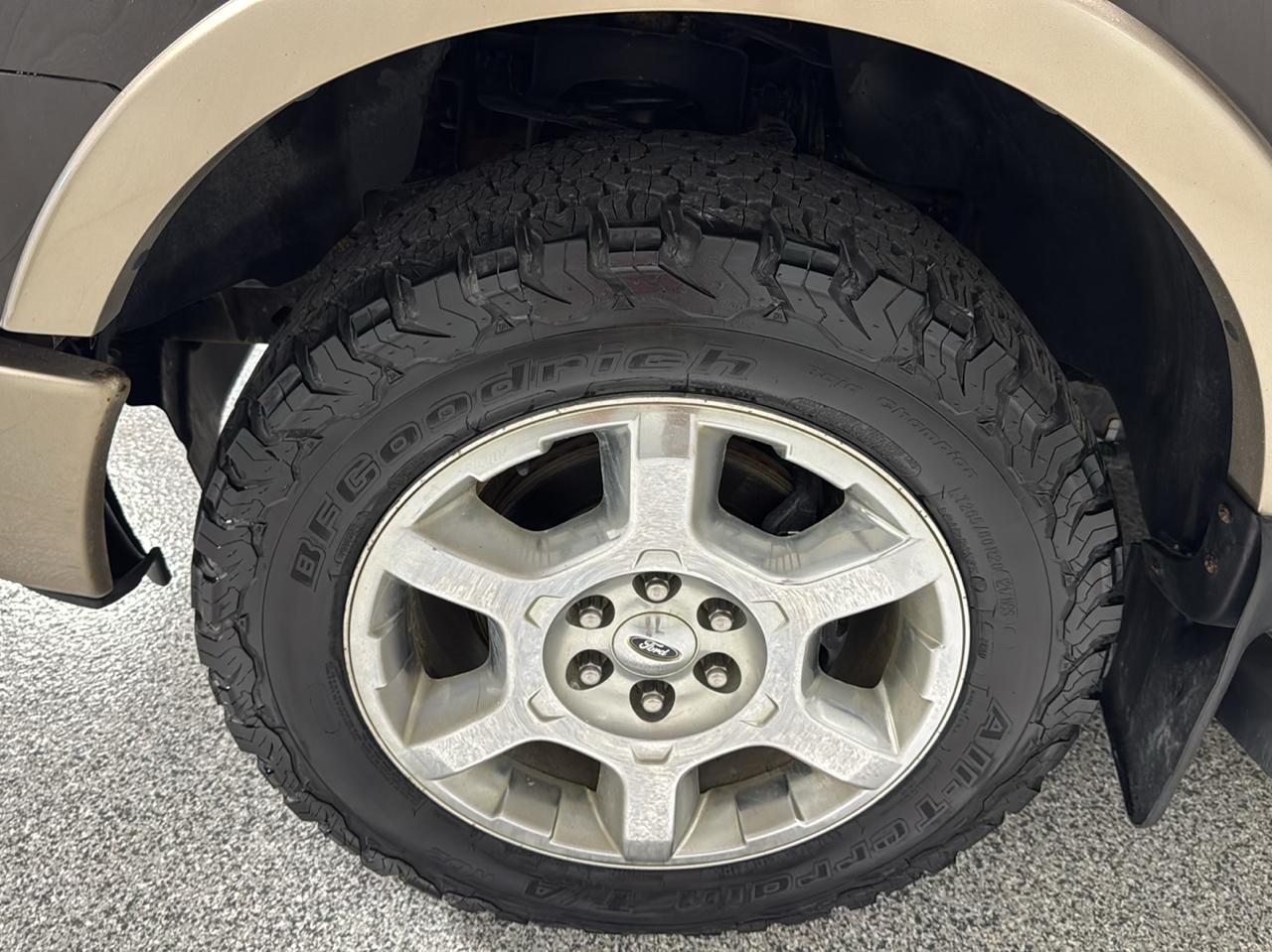 Ford F-150 4WD SuperCrew 145" Lariat 2013