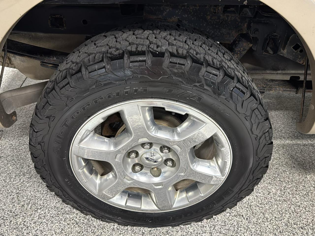 Ford F-150 4WD SuperCrew 145" Lariat 2013